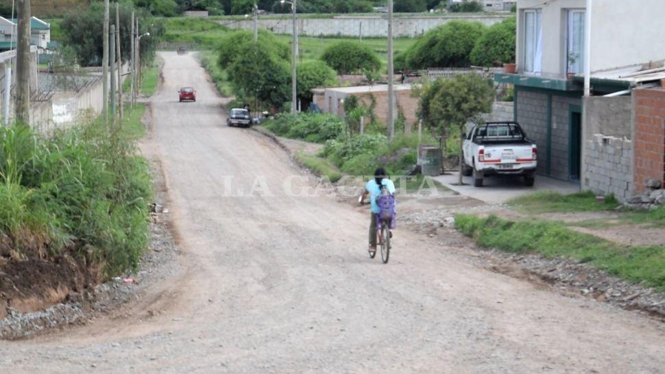 Video: cinco barrios de la ciudad están aislados por falta de obras - La Gaceta de Salta (Sátira) (Comunicado de prensa) (Registro) (blog)