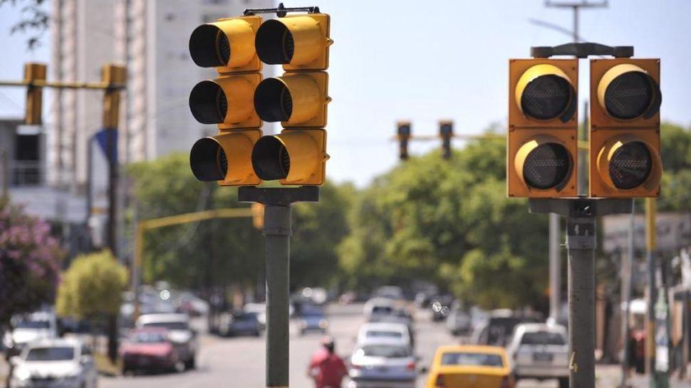 Instalaron El 40 De Los Nuevos Sem foros Anunciados Para La Ciudad instalaron-el-40-de-los-nuevos-sem-foros-anunciados-para-la-ciudad