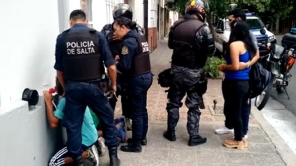 Tres robos y una pelea de jóvenes marcaron una noche agitada en la San ...