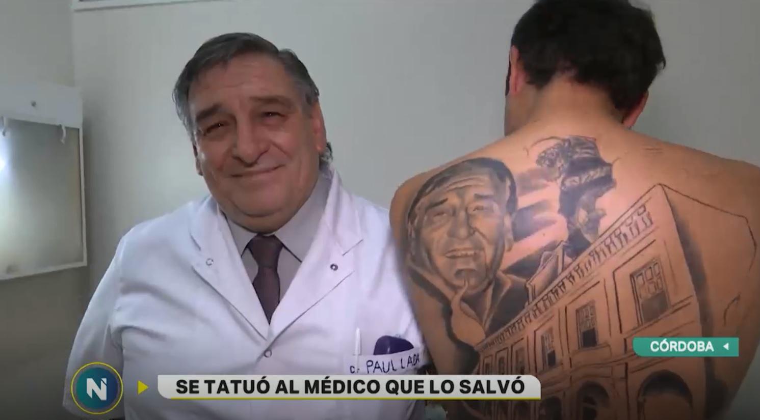 Video Un Médico Le Salvó La Vida Y él Se Tatuó Su Cara En Su Espalda