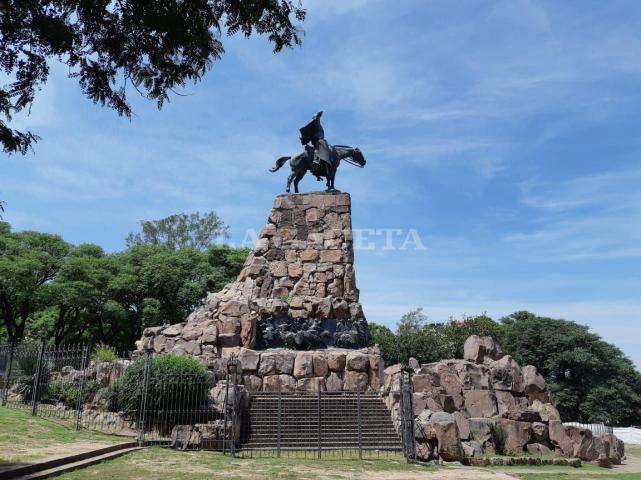 Monumento a Güemes: “las lluvias retrasaron las obras y la ...