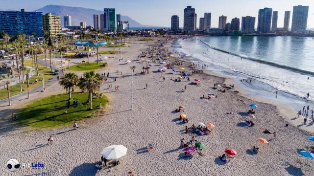 PLAYA CAVANCHA DE IQUIQUE, IMAGEN DE @aiblabs
