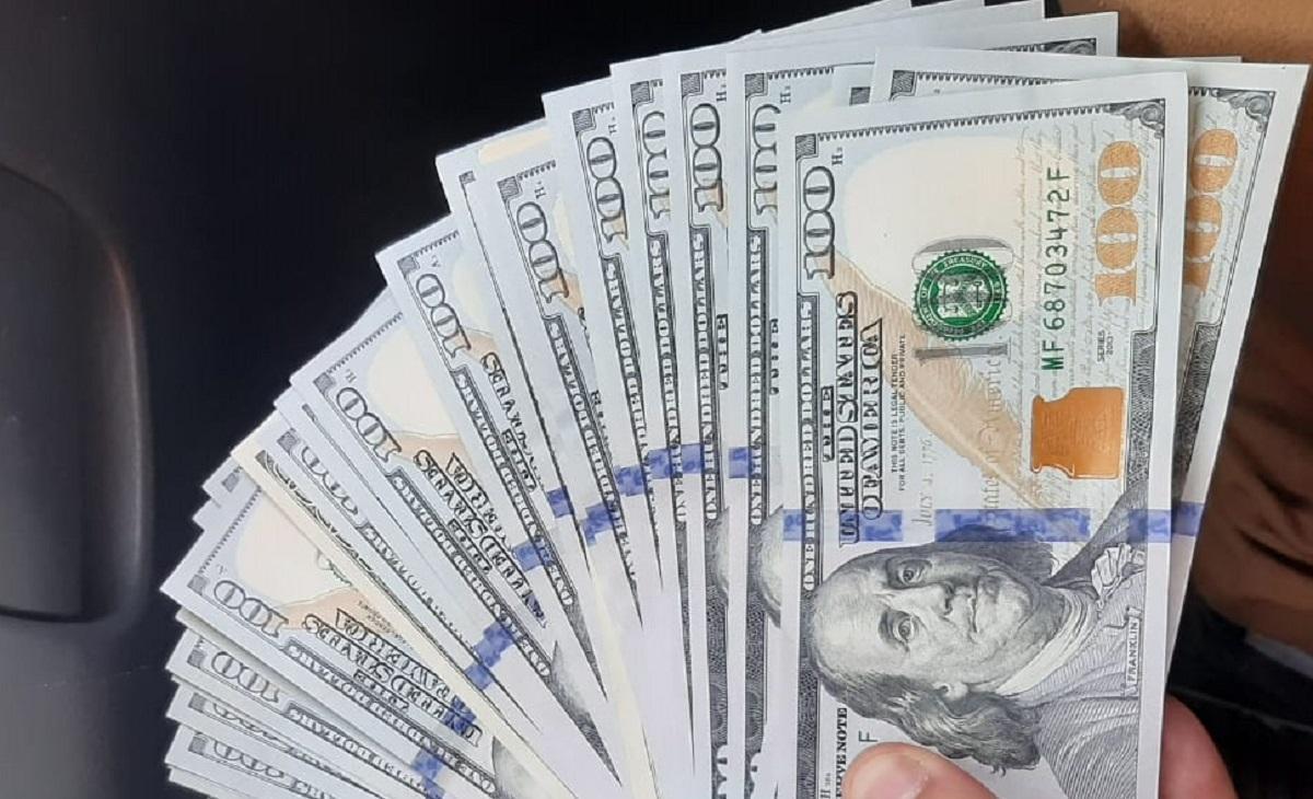 Por qué el dólar "blue" sigue en aumento y su precio no ...